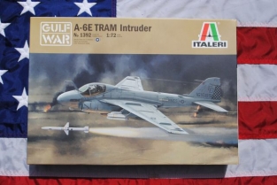 Italeri 1392 A-6E TRAM Intruder